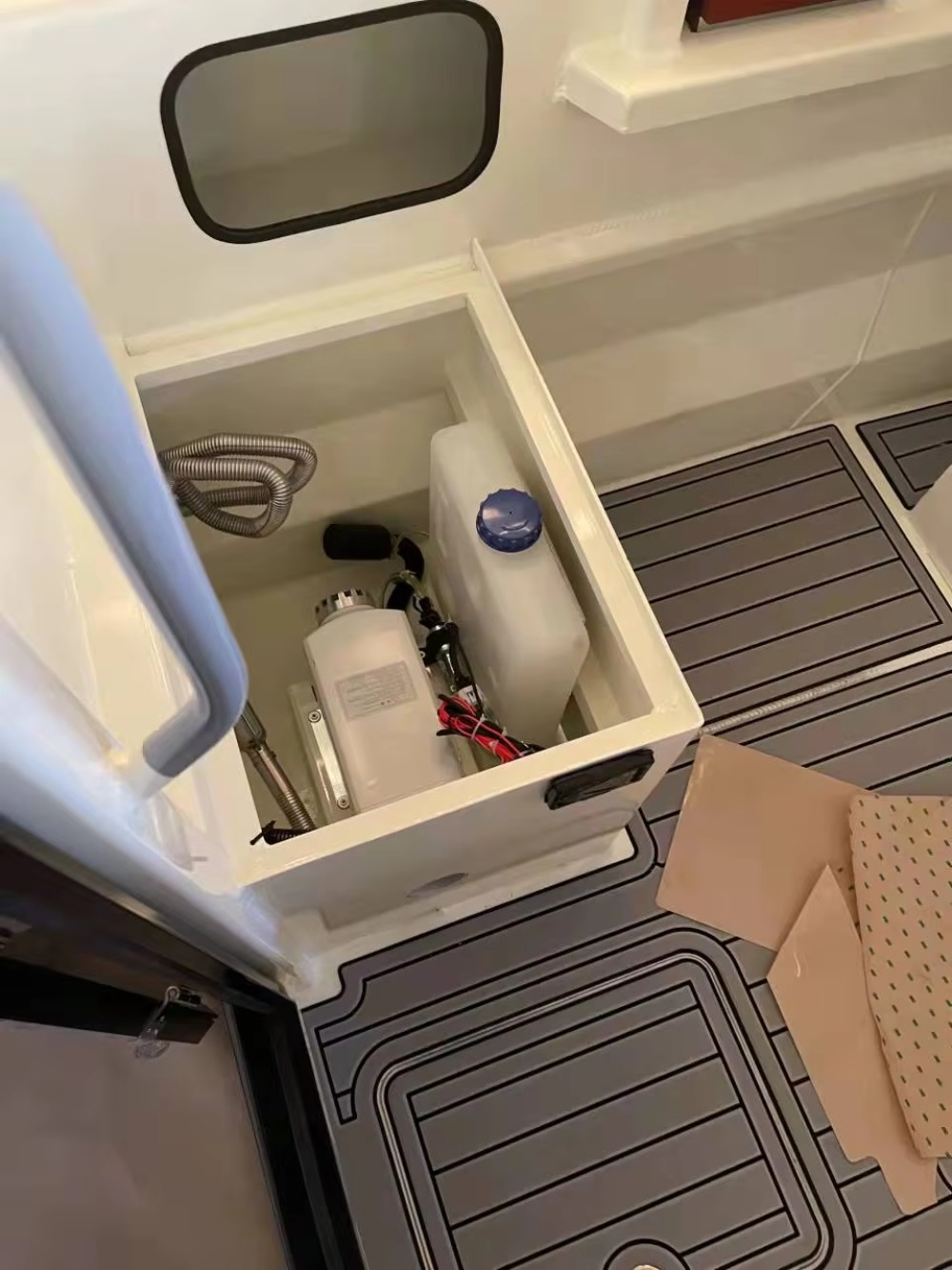 Barca da Pesca in Alluminio, P - Fishing Boat Aluminum recensione e prezzo